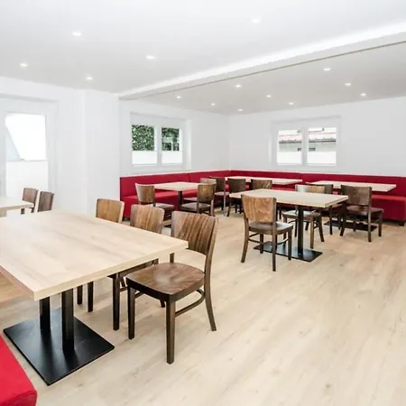 Haus Schnoell 1 Дом отдыха Миттерзилль